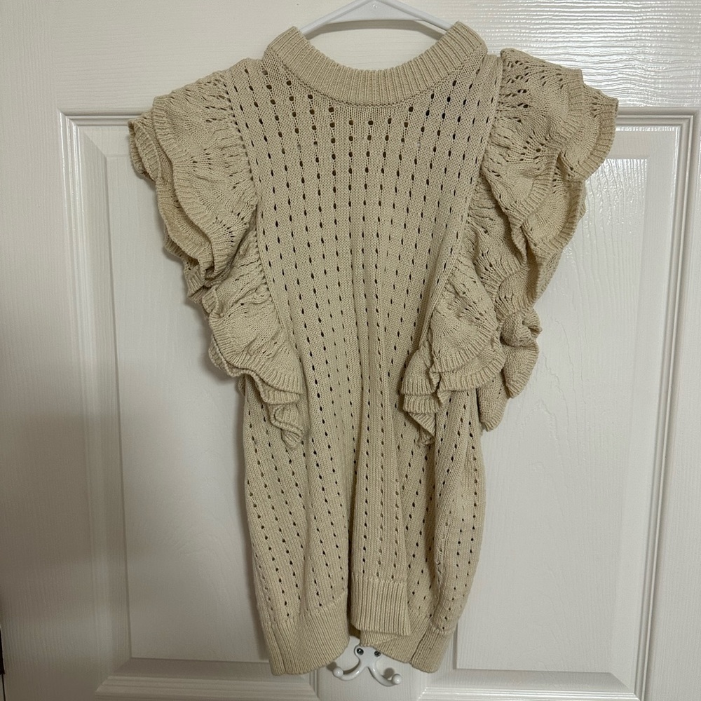 Who what wear, sleeveless sweater, size small.